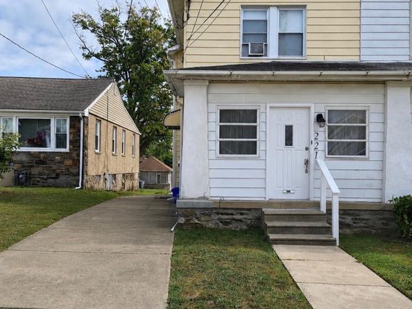 221 Ardmore Avenue, Upper Darby PA 19082