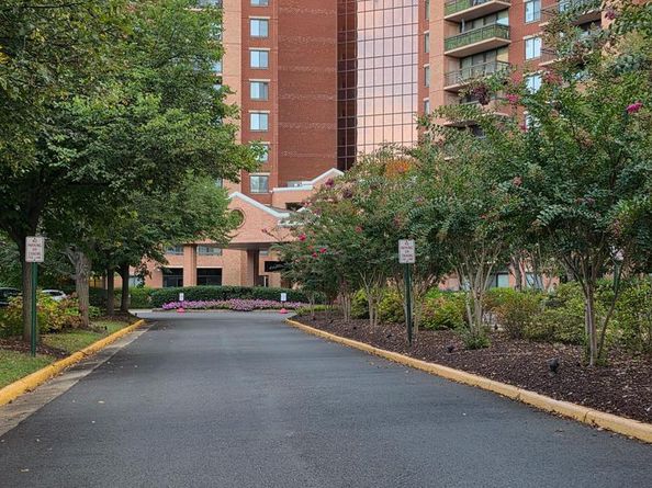 2230 George C Marshall Drive 516, Falls Church VA 22043