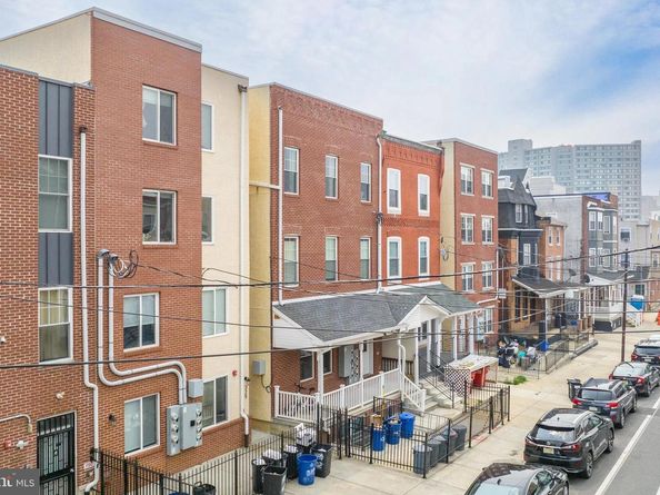 327 N 40TH Street, Philadelphia PA 19104