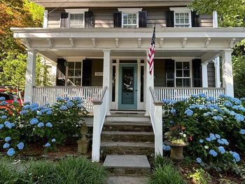 3673 River Road