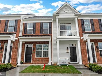 40 Ivy Lane
