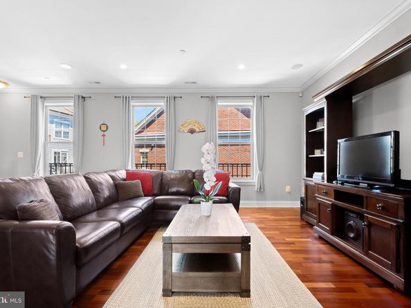 203 Captains Way, Philadelphia PA 19146