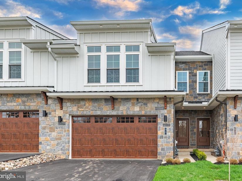 734 Emory Ct., Horsham PA 19044