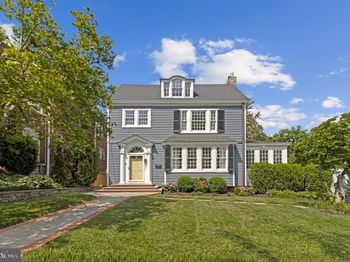 3711 Mckinley Street NW