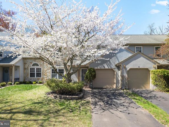 54 Laurel Circle, Newtown PA 18940