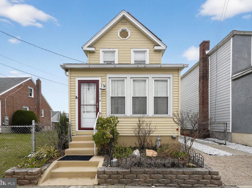 129 S Governor Printz Boulevard, Essington PA 19029