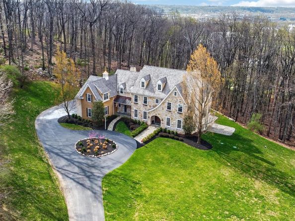 2300 Old Sentinel Trail, Malvern PA 19355