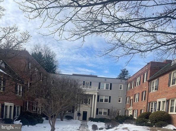 2037 38TH Street SE 102, Washington DC 20020