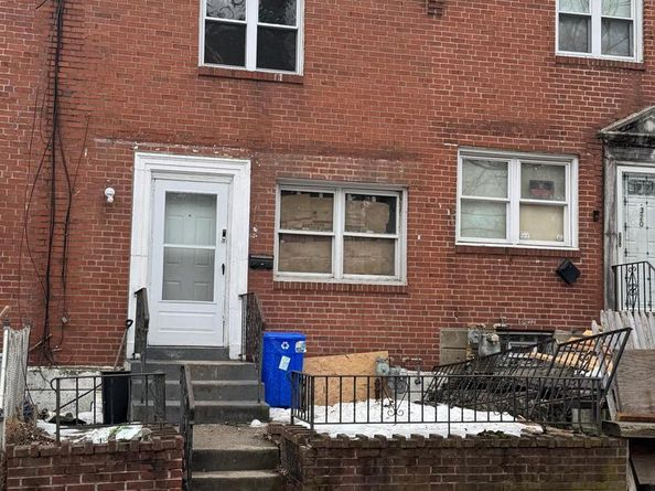 318 Fern Street, Darby PA 19023