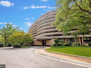 4200 Massachusetts Avenue NW