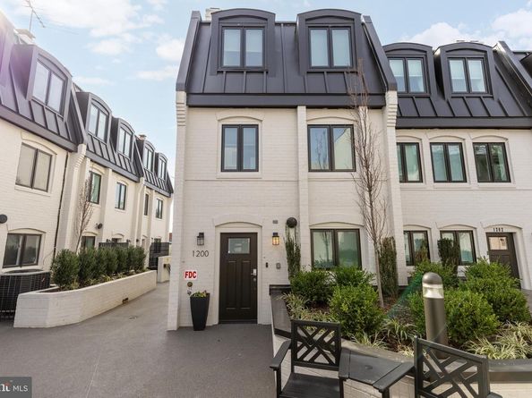 1204 Eton Court NW T2, Washington DC 20007