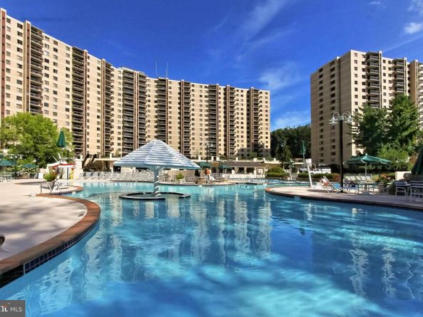 205 Yoakum Parkway 1511, Alexandria VA 22304