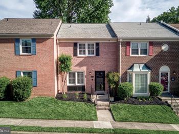 4575 Airlie Way