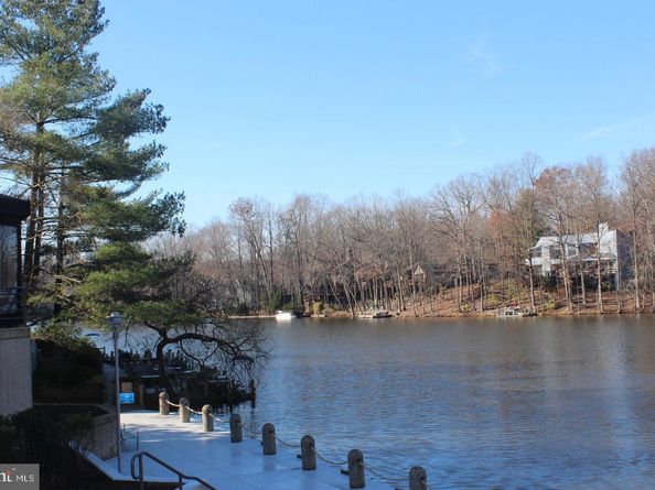 1953 Lakeport Way, Reston VA 20191