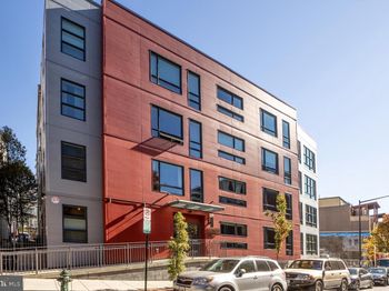 2337 Champlain Street NW