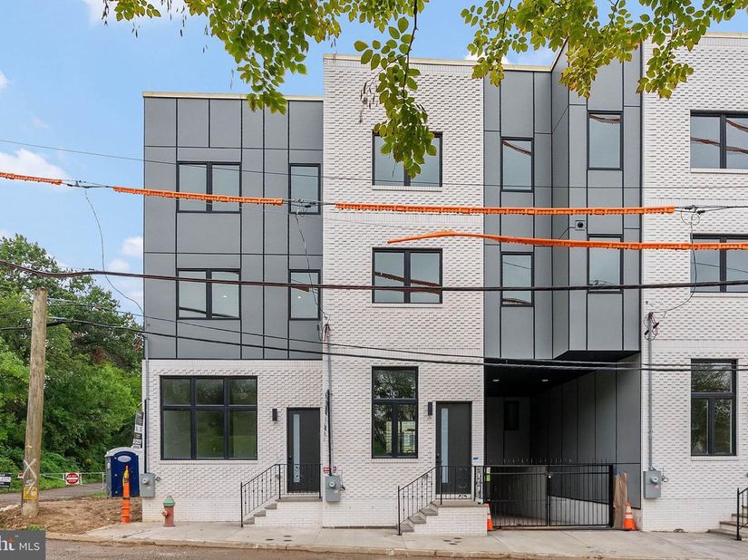 2427 Hartranft Street, Philadelphia PA 19145