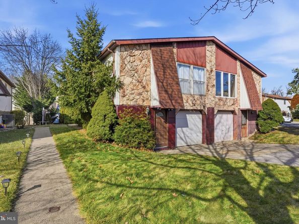 10232 Rubin Lane, Philadelphia PA 19116