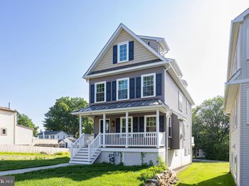 611 Summer Street