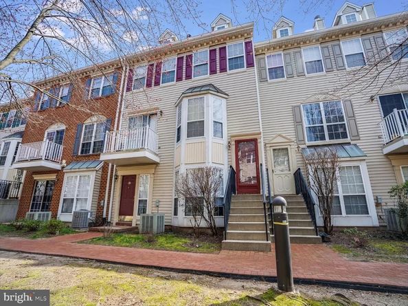 21 Cottonwood St 21, Jersey City NJ 07305