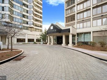 2001 Hamilton Street