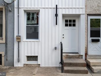 2215 N Mutter Street