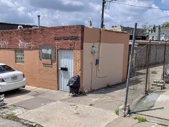 4348 50 N Marshall Street, Philadelphia PA 19140