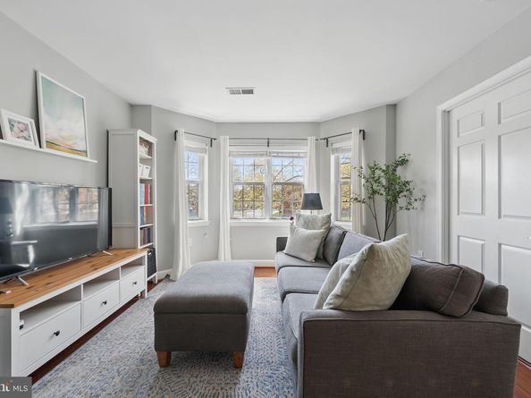 3611 38TH Street NW 209, Washington DC 20016