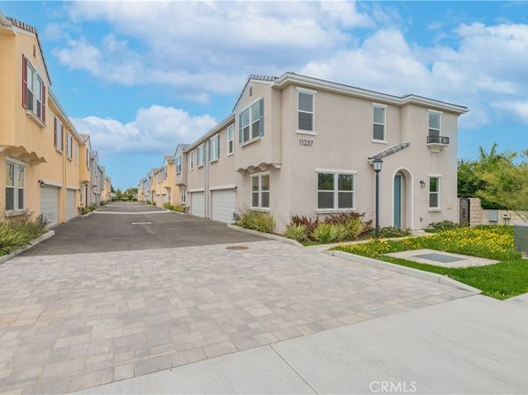 11237 Gladhill Road 10, Whittier CA 90604