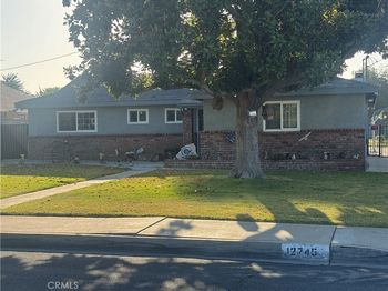 12745 Oaks