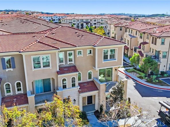 201 Mountain Sage, Lake Forest CA 92610