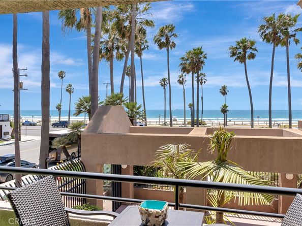 1200 Pacific Coast Highway 209, Huntington Beach CA 92648