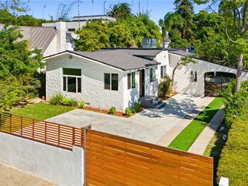 2216 Veteran Avenue