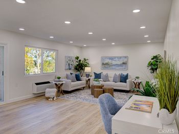 5499 Paseo Del Lago W