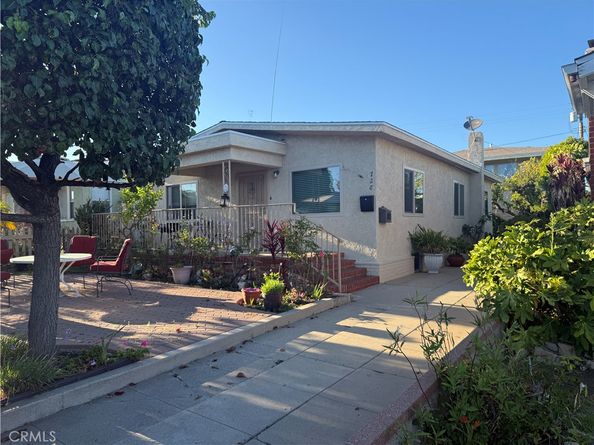 728 W 11th Street, San Pedro CA 90731