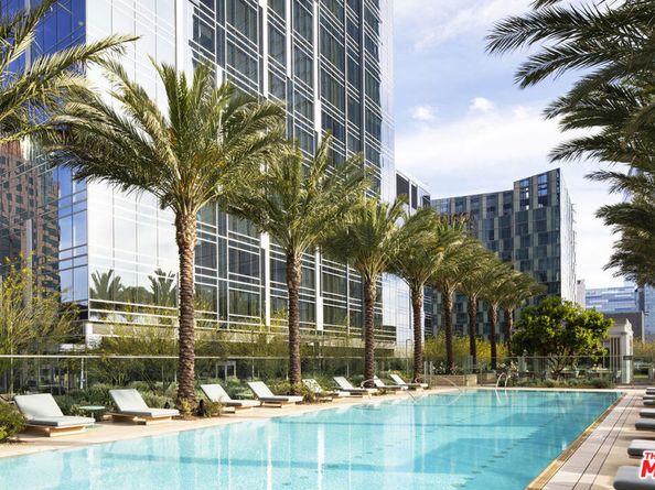 877 Francisco Street 2305, Los Angeles CA 90017