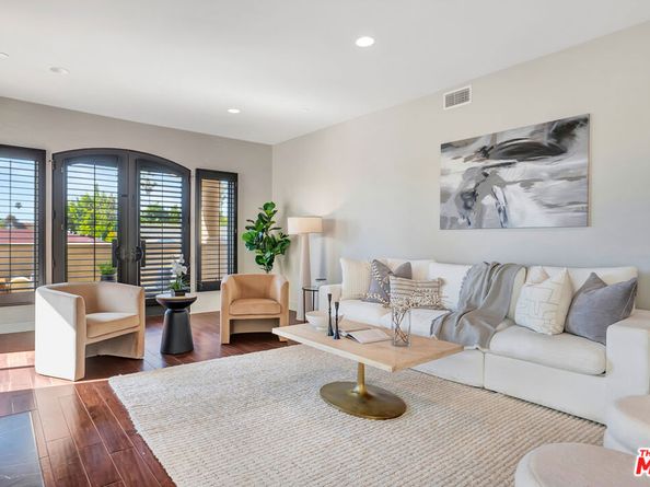 1414 S Beverly Glen Boulevard 301, Los Angeles CA 90024