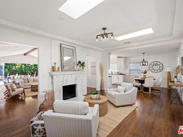 5732 Mammoth Avenue, Valley Glen CA 91401