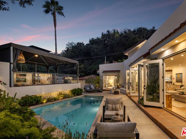 8701 Wonderland Park Avenue, Los Angeles CA 90046