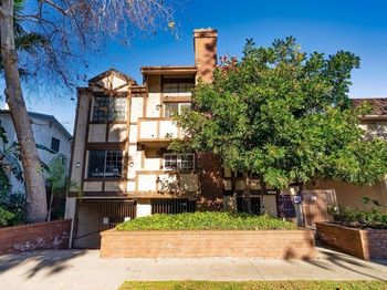 1532 Granville Avenue