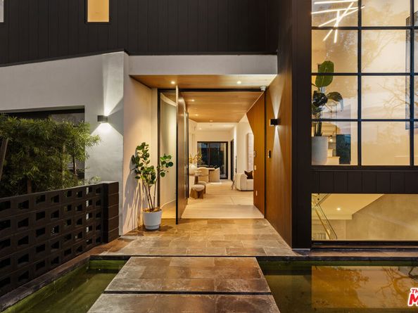 5988 W 76th Street, Los Angeles CA 90045