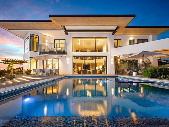 5416 Candlelight Dr, La Jolla CA 92037