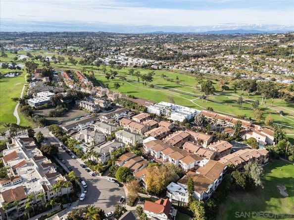 2630 Pirineos Way 5, Carlsbad CA 92009