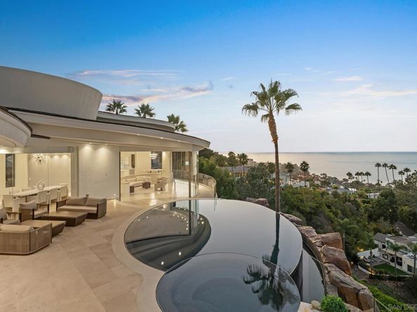 7455 Hillside Dr, La Jolla CA 92037