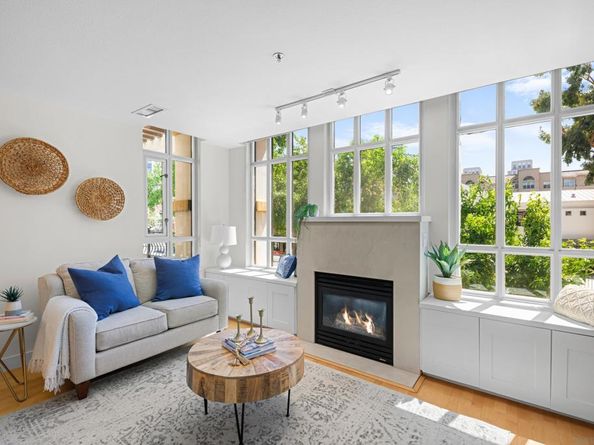 700 W Harbor Dr 202, San Diego CA 92101