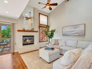 1239 Avocado Summit Dr