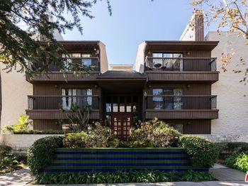 848 Lincoln Boulevard