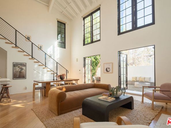 509 Santa Clara Avenue, Venice CA 90291