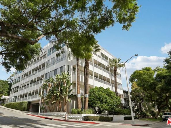 1400 N Sweetzer Avenue 406, West Hollywood CA 90069