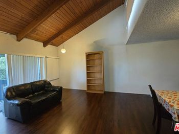 8601 International Avenue