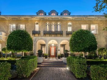 601 S Windsor Boulevard